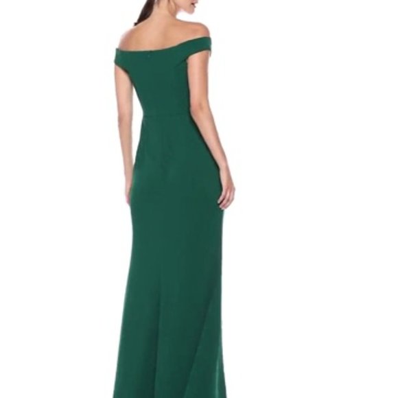 Carmen Marc Valvo Dresses & Skirts - Infusion Carmen Marc Valvo off shoulder Gown 10
